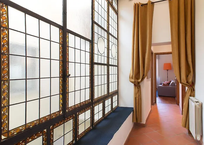 Ponte Vecchio Flat With Elevator